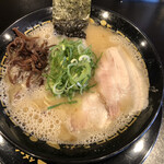 Tonkotsu ramen mimifuku - 