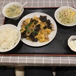 美膳坊 - きくらげ、豚肉と玉子炒め