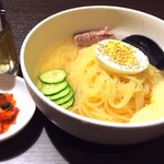 Yakiniku Ippo - 冷麺　880円