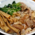 横浜とんとん - ちゃーしゅう丼アップ