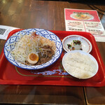 アガリコ餃子楼 - 本気の汁無し担々麺  全景。