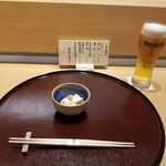 京都祇園 八坂圓堂 - 先付け　湯葉豆腐 旨味出汁ジュレと生ビール サントリープレミアムモルツ