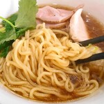 らぁ麺・酒菜　義澤 - 地鶏らぁ麺とり醤油