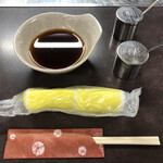 金太の金太 - 右上はそれぞれ大蒜と豆板醤。