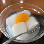 台湾料理 聚香閣 - デザート杏仁豆腐