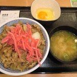 Yoshinoya - 牛丼並と玉子と味噌汁