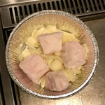 オカダ食品株式会社 - ガーリックチップ作成