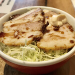 ラーメン フリーバーズ - バラ肉ご飯