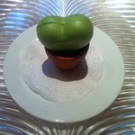 アミューズブーシュ