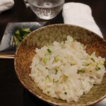 弁慶橋 せき - 鯛飯　香の物も旨い