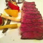 バールアリメンターリ ダニエラ - ６．熊本県産赤牛のタリアータ