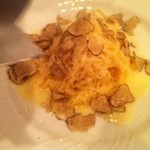 バールアリメンターリ ダニエラ - まだまだトリュフをかけてくれる