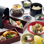 日本料理 瀬戸 - 彩り弁当　￥3,000