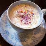 Kafe Eru Suta - 「アインシュペンナー」（550円）。コーヒーもクリームもとても濃厚で美味しかった。