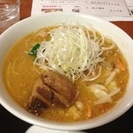 にとりのけやき - みそラーメン角煮入り