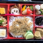 割烹お惣菜ととや - 松膳　彩り8種　¥896