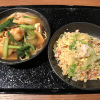 南風楼 - 海鮮あんかけ焼きそば&五目レタスチャーハン