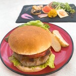 お肉料理とBBQもできる カフェレストラン ダイニングカフェ スクエア - 