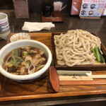 Musashino udon mugiwara - 肉つけ汁うどん大盛り890円