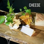  I LAUGH - チーズの盛り合わせ