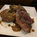 MILLE FIORI - 豚バラのグリル　ポルケッタ　粒マスタードソース（￥1800）・骨付き仔羊のグリル（￥2000）