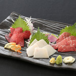 Assortment of 3 types of horse sashimi