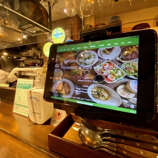 Spacious counter seats with tablet self-ordering for peace of mind