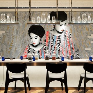 アメリカの倉庫をイメージした、アートにこだわりのある洗練空間