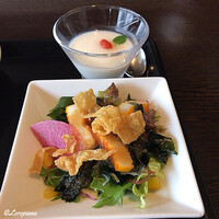 中国料理 豪華 - 杏仁豆腐とサラダ