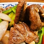 Tha Chang - 牛肉オイスターソース炒め「あっぷ図」