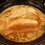 じゃぐら - 料理写真:豚骨みそラーメン 830円 味付け玉子 100円