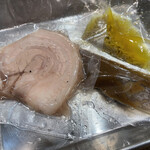 Japanese Soba Noodles 蔦 - バラロールとマディラソース、フォアグラバター