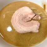 Japanese Soba Noodles 蔦 - 味噌スープに麺、バラロール