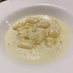 Gnocchi with gorgonzola cream sauce