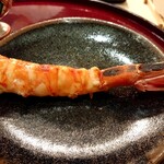 すし 良月 - ボタンエビの炭火焼き