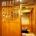 Nikomiya Miyoshi - 掘り炬燵の個室になります。