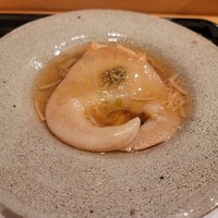 馬車道 大かわ - フカヒレと焼きゴマ豆腐