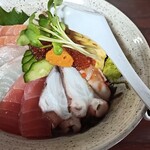 割烹居酒屋 ながつ - 海鮮丼