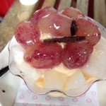 ケーキファクトリー・ホイップ - 巨峰＆梨のブリュレ
