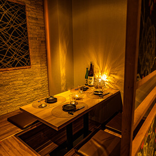 Izakaya (Japanese-style bar) with all private rooms with doors