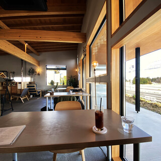 インヴィトロ コーヒー ロースターズ_2