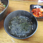 韓丼亭 - 【ランチ】 カルビとホルモンのミックス丼 600円