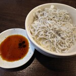 金町製麺 - しらすご飯（酢飯Ver.）たまたま酢飯あったので