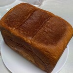 パン家のどん助 - ブリオッシュ食パン