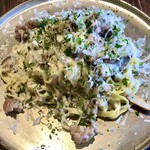 アランチャ - ◆夏ボルチー二茸自家製サルシッチャのカチョ･ペ･ペ
          タリアテッレ(生)