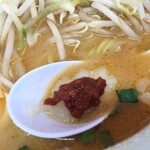 蔵八ラーメン亭 - メガ盛りみそ味990円