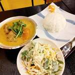 Dothi CAFE VIETNAM - ベトナムチキンカレー 850円だよ