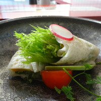 日本料理 湯河原 華暦 - サラダ玄米クレープ巻き