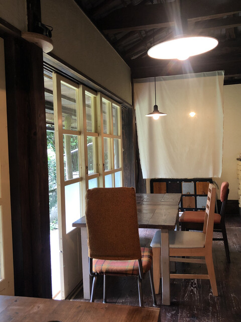 ハコニワ 本部町 カフェ 食べログ