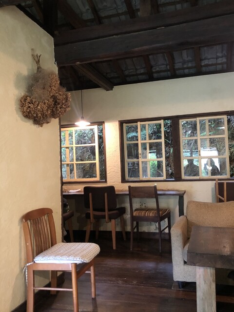 ハコニワ 本部町 カフェ 食べログ